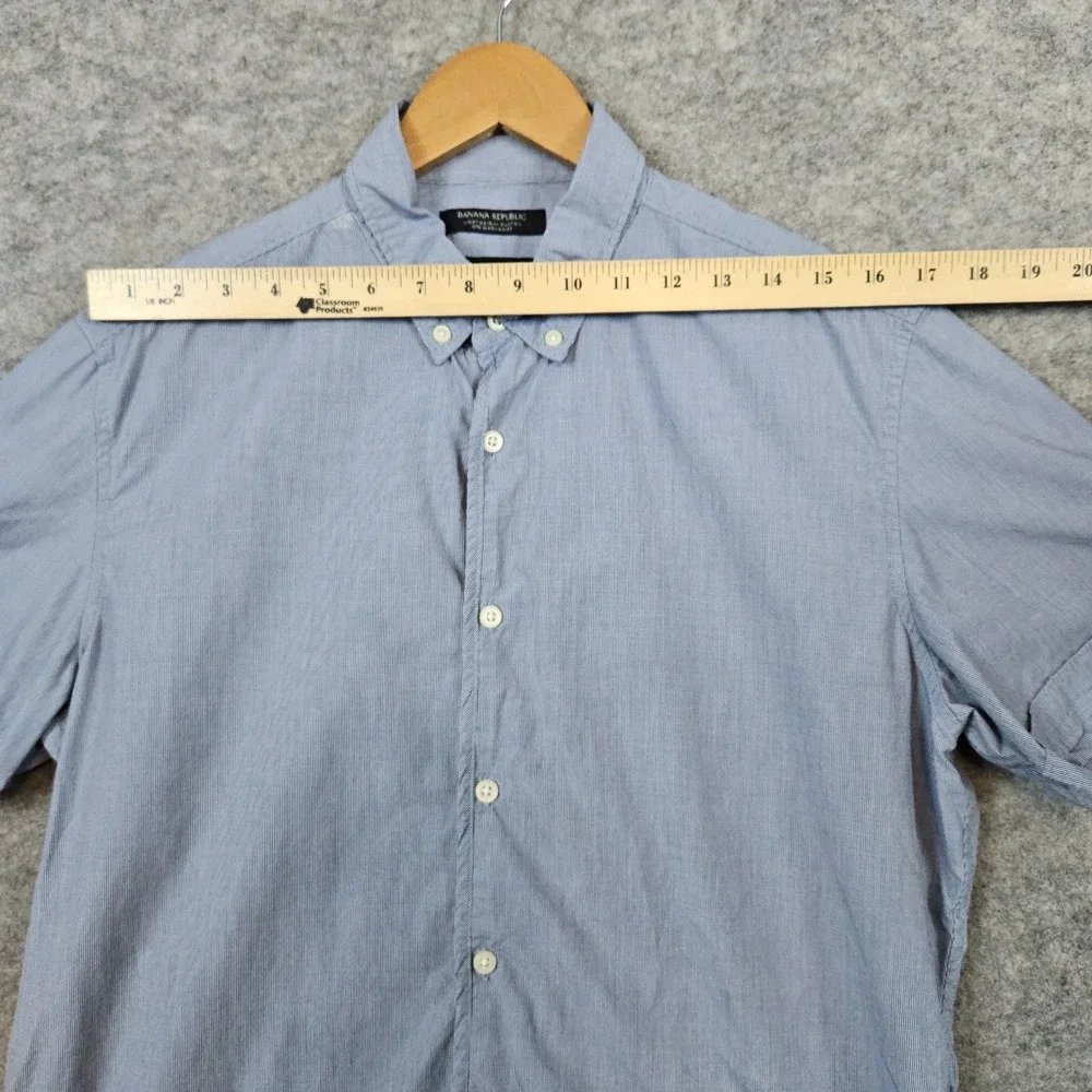 Banana Republic Mens Lightweight Custom Camden Fit Blue Sz M Nailhead Shirt FLAW